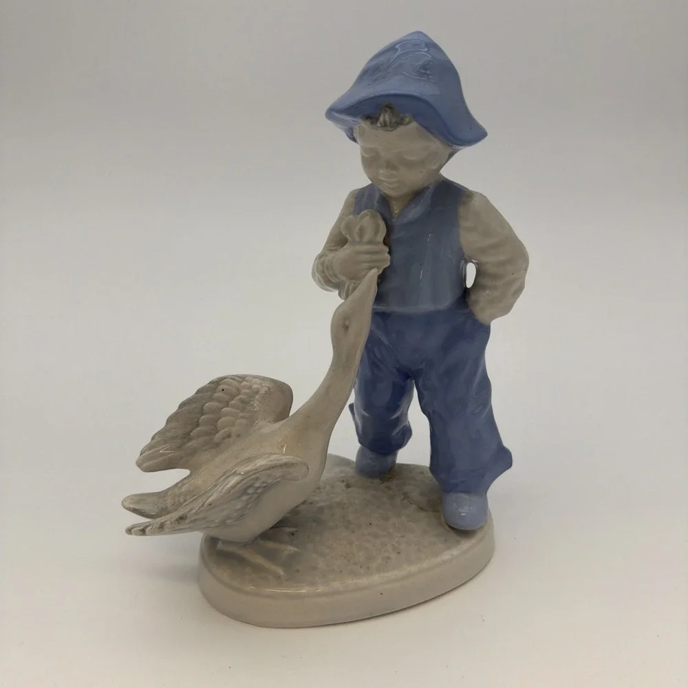 VTG Collectible Holland Home Decor Boy & Goose‎ 9